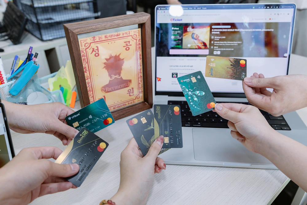 Điều gì giúp VPBank ngày càng được fan K-pop chờ đợi sau mỗi concert triệu đô? - Ảnh 6. Điều gì giúp VPBank ngày càng được fan K-pop chờ đợi sau mỗi concert triệu đô? - Ảnh 6.
