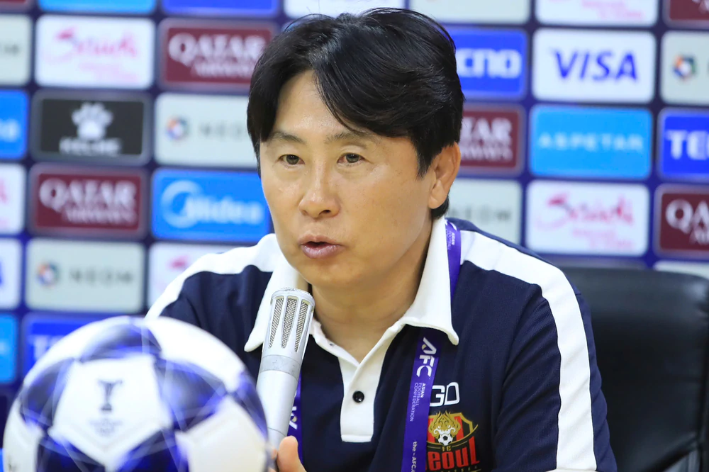 Tin nóng bóng đá Việt hôm nay 29/10: Đội tuyển Việt Nam thay đổi lực lượng; HLV FC Seoul nói học trò cố tình nhận thẻ đỏ - Ảnh 3. Tin nóng bóng đá Việt hôm nay 29/10: Đội tuyển Việt Nam thay đổi lực lượng; HLV FC Seoul nói học trò cố tình nhận thẻ đỏ - Ảnh 3.