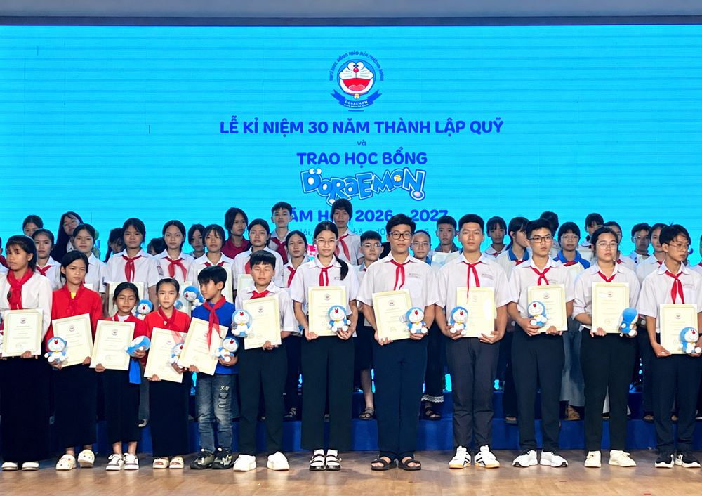Hành trình 30 năm tiếp sức học sinh vượt khó của Quỹ học bổng Doraemon - Ảnh 1.