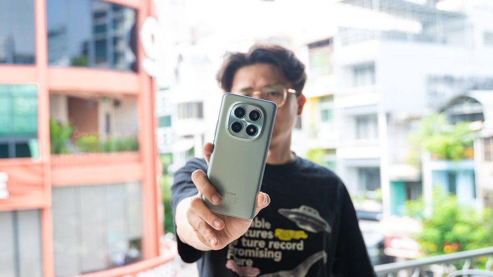 Mua Redmi Note 15 tiêu chuẩn hay Note 15 Pro, mua ở đâu giá tốt - Ảnh 3. Mua Redmi Note 15 tiêu chuẩn hay Note 15 Pro, mua ở đâu giá tốt - Ảnh 3.