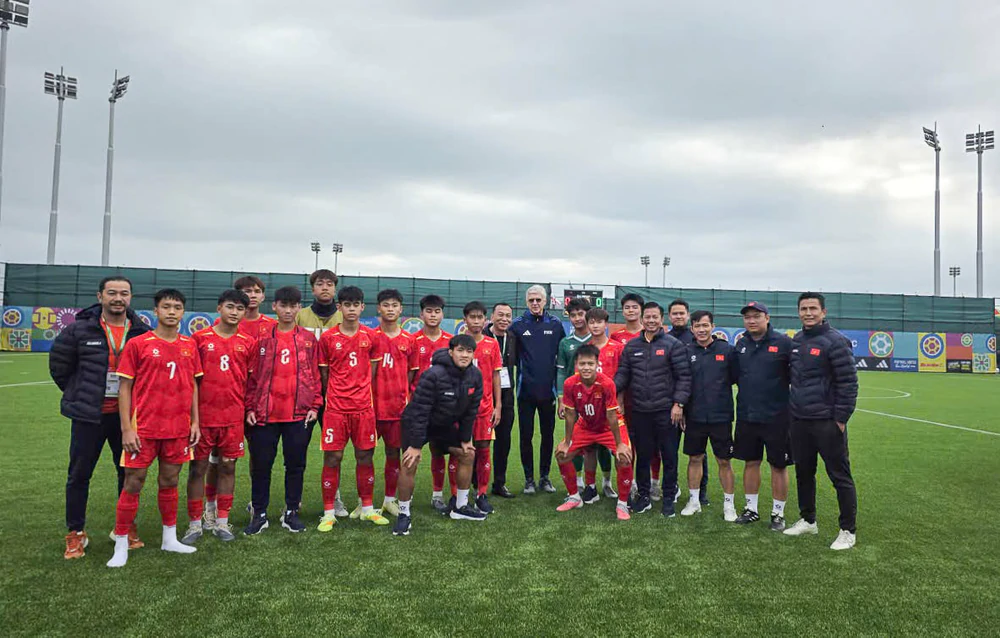 Đánh bại đội bóng châu Mỹ, U15 Việt Nam vào tứ kết nhánh đấu ở U15 World Cup - Ảnh 1.