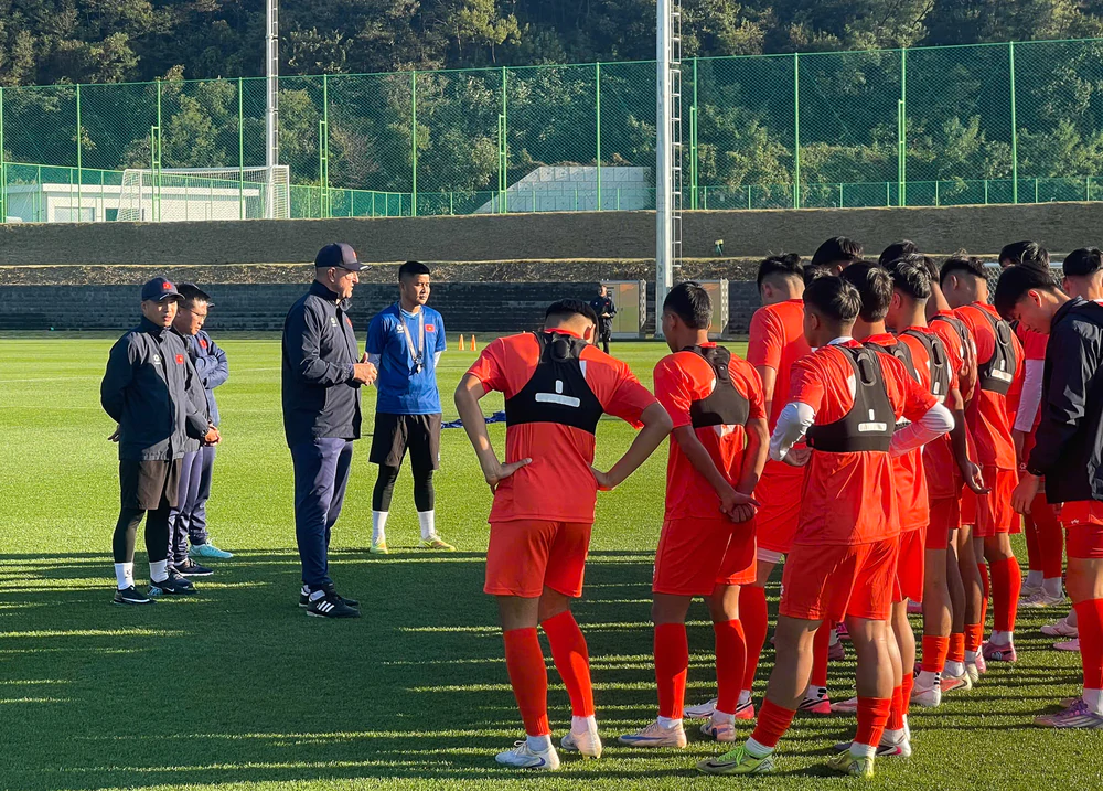 U17 Việt Nam đổi đối thủ vào phút chót, gặp nhà vô địch Hàn Quốc - Ảnh 1. U17 Việt Nam đổi đối thủ vào phút chót, gặp nhà vô địch Hàn Quốc - Ảnh 1.