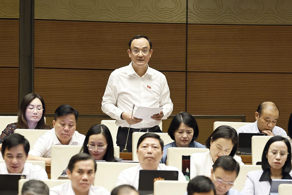 Kỳ họp thứ 2, Quốc hội khóa XVI: Quy định chặt chẽ về phát triển nhà ở xã hội, tránh trục lợi chính sách - Ảnh 1. Kỳ họp thứ 2, Quốc hội khóa XVI: Quy định chặt chẽ về phát triển nhà ở xã hội, tránh trục lợi chính sách - Ảnh 1.