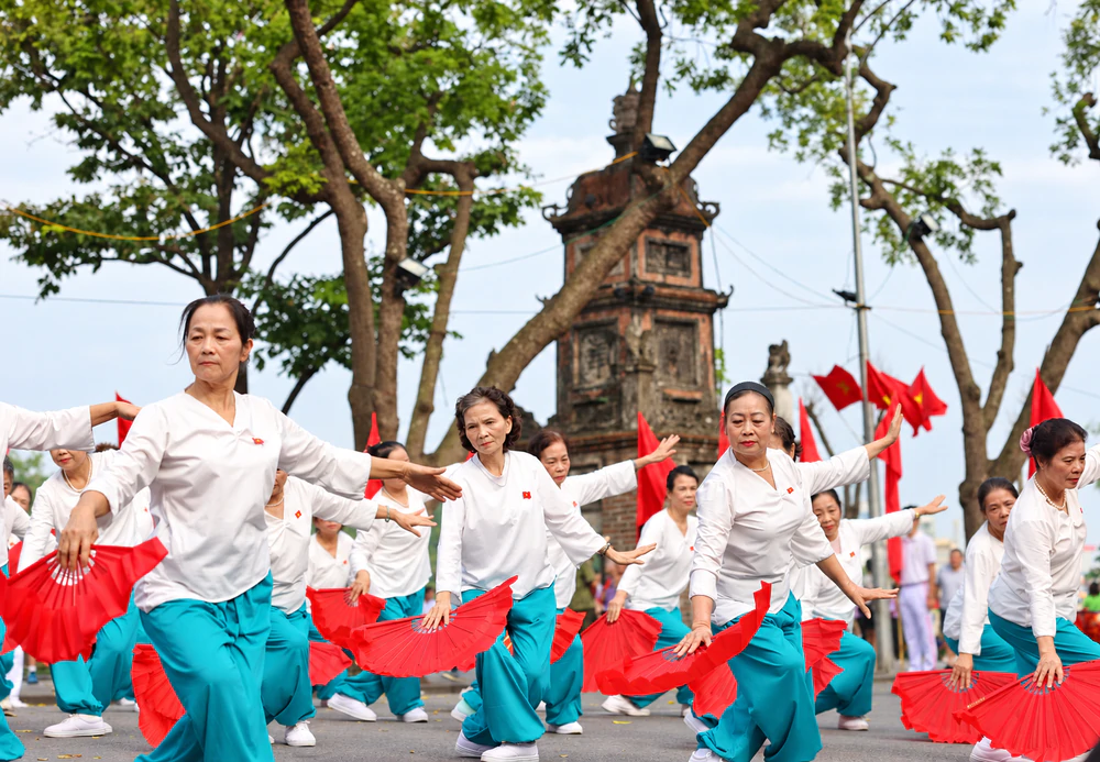 Vì một Việt Nam khỏe: Hãy phòng bệnh từ vận động - Ảnh 1.