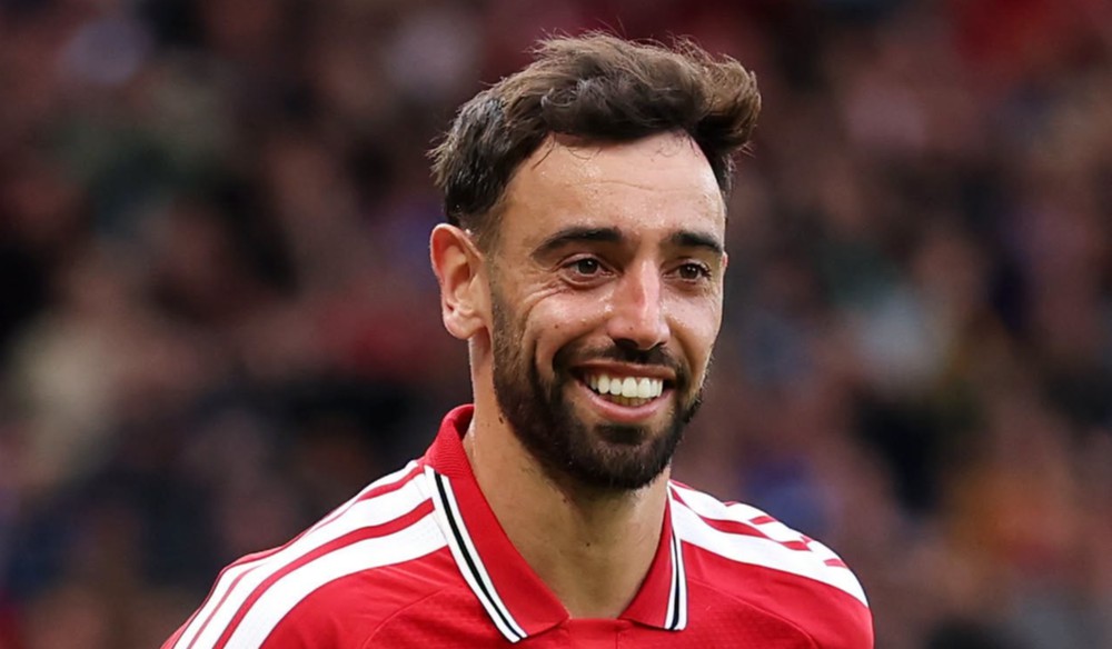 HLV Carrick ra quyết định quan trọng về Bruno Fernandes ở MU - Ảnh 1.