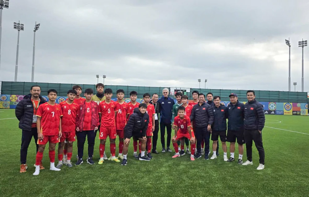 TRỰC TIẾP bóng đá U15 Việt Nam vs U15 Cuba 14h30 hôm nay, U15 World Cup - Ảnh 2. TRỰC TIẾP bóng đá U15 Việt Nam vs U15 Cuba 14h30 hôm nay, U15 World Cup - Ảnh 2.