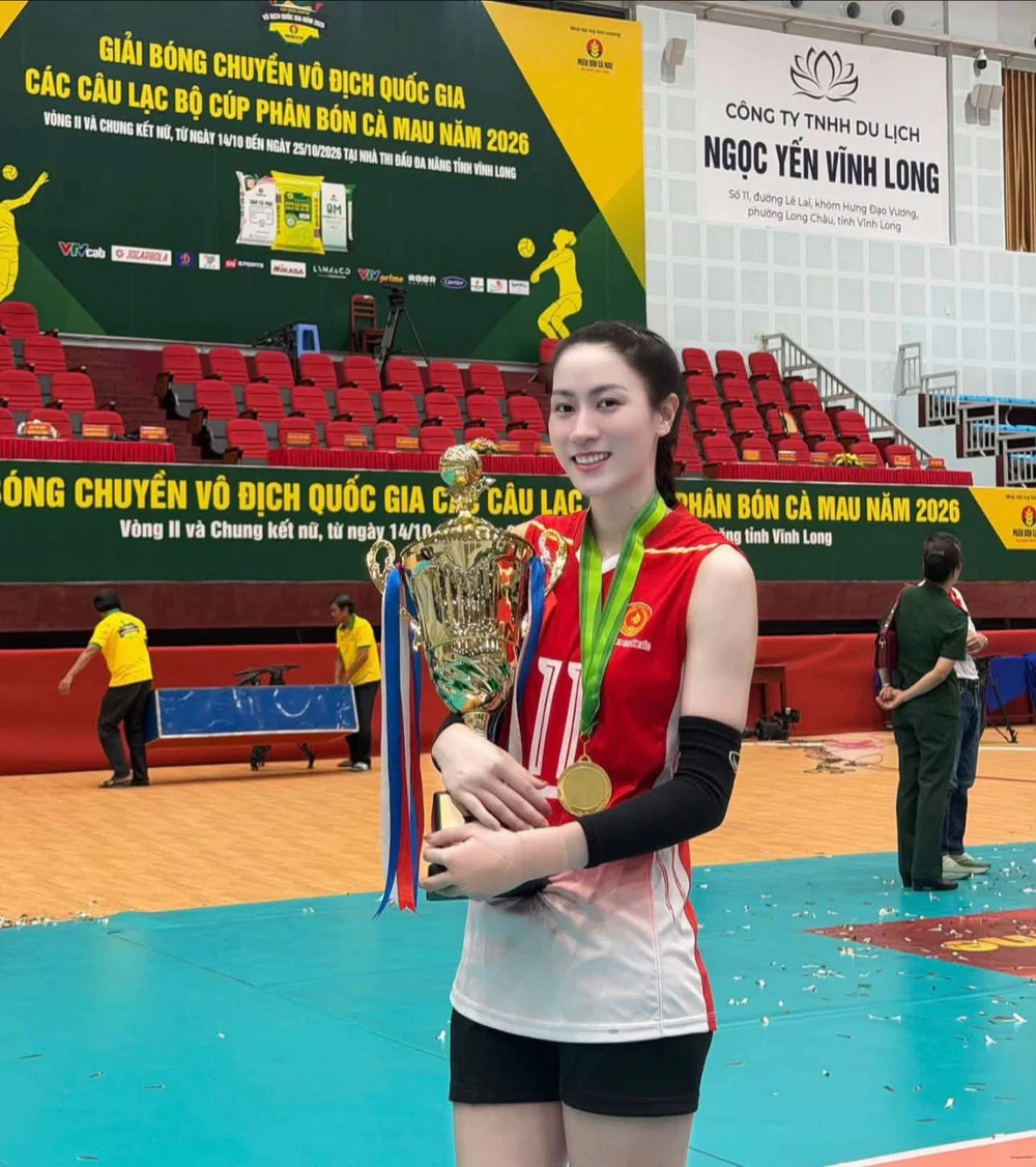 Sau 10 tháng nghỉ thi đấu vì chấn thương thì Kiều Trinh đã trở lại và thể hiện phong độ ấn tượng Sau 10 tháng nghỉ thi đấu vì chấn thương thì Kiều Trinh đã trở lại và thể hiện phong độ ấn tượng