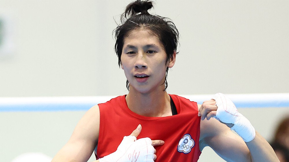 Võ sĩ gây xôn xao Olympic Paris vì tranh cãi giới tính giành HCV ASIAD 2026 - Ảnh 1. Võ sĩ gây xôn xao Olympic Paris vì tranh cãi giới tính giành HCV ASIAD 2026 - Ảnh 1.