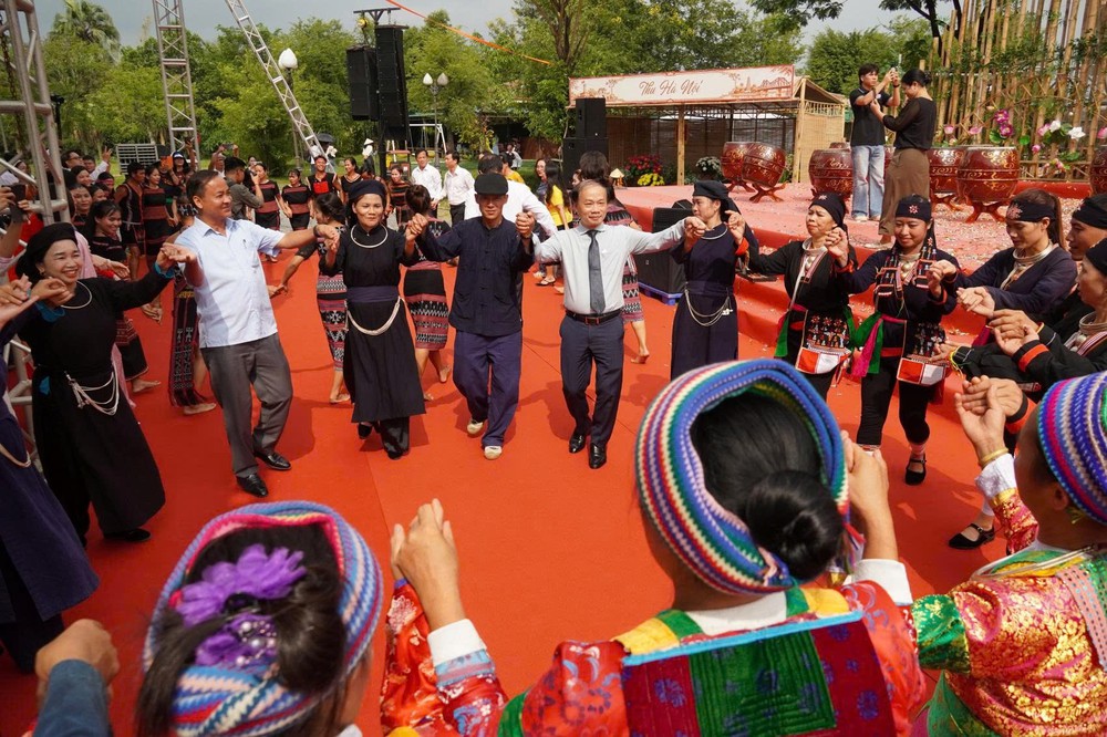 Hà Nội hưởng ứng "Ngày Văn hoá Việt Nam": Kể chuyện di sản của đô thị nghìn năm tuổi - Ảnh 6. Hà Nội hưởng ứng "Ngày Văn hoá Việt Nam": Kể chuyện di sản của đô thị nghìn năm tuổi - Ảnh 6.