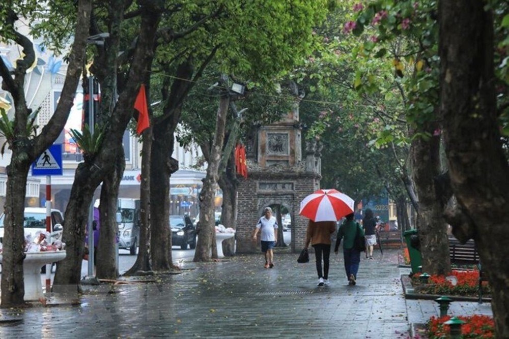 Thời tiết ngày 4/10: Nhiều khu vực mưa dông, cục bộ có nơi mưa trên 150mm - Ảnh 1. Thời tiết ngày 4/10: Nhiều khu vực mưa dông, cục bộ có nơi mưa trên 150mm - Ảnh 1.