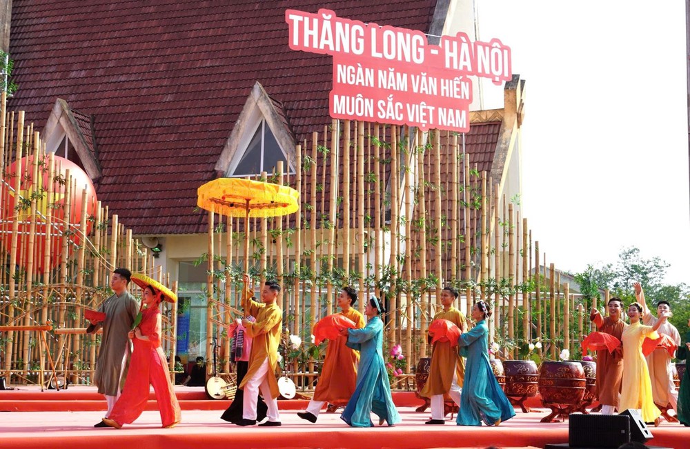 Hà Nội hưởng ứng "Ngày Văn hoá Việt Nam": Kể chuyện di sản của đô thị nghìn năm tuổi - Ảnh 3. Hà Nội hưởng ứng "Ngày Văn hoá Việt Nam": Kể chuyện di sản của đô thị nghìn năm tuổi - Ảnh 3.