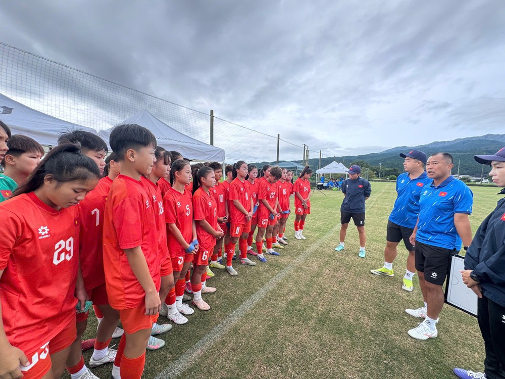 U17 nữ Việt Nam chốt 23 cầu thủ, quyết giành vé dự giải châu Á - Ảnh 1. U17 nữ Việt Nam chốt 23 cầu thủ, quyết giành vé dự giải châu Á - Ảnh 1.
