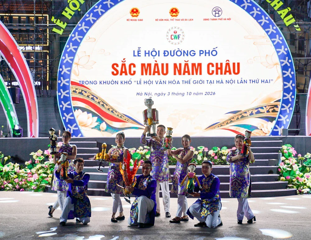 Ấn tượng Lễ hội đường phố "Sắc màu năm châu" tại Hà Nội - Ảnh 10.