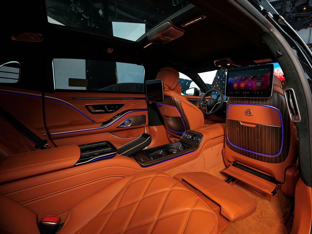 Từ CLA thuần điện 1,59 tỷ đồng đến Maybach PHEV gần 9 tỷ đồng: Hai đầu của cuộc chơi điện hóa xe sang - Ảnh 2. Từ CLA thuần điện 1,59 tỷ đồng đến Maybach PHEV gần 9 tỷ đồng: Hai đầu của cuộc chơi điện hóa xe sang - Ảnh 2.