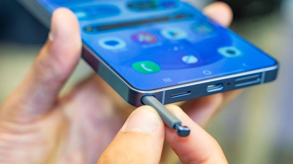 Samsung Galaxy S26 Ultra hay iPhone 18 Pro mới: Đặt lợi thế riêng mỗi máy lên bàn cân - Ảnh 1.