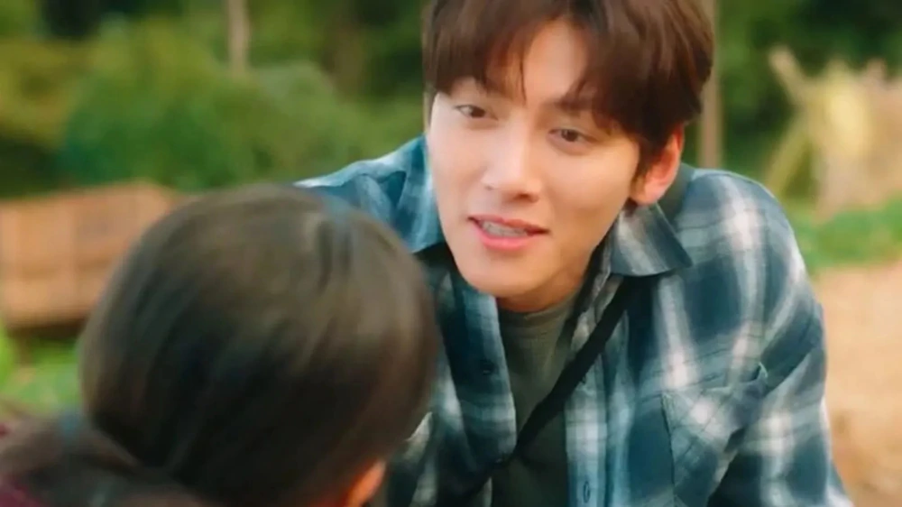 Ji Chang Wook tiếp tục khẳng định sức hút toàn cầu với "Merry Berry Love" - Ảnh 8. Ji Chang Wook tiếp tục khẳng định sức hút toàn cầu với "Merry Berry Love" - Ảnh 8.