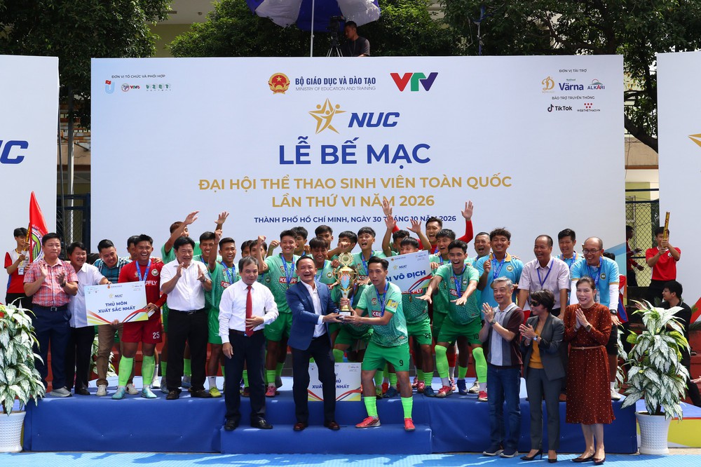 Đại học TDTT TP.HCM vô địch Giải bóng đá sinh viên toàn quốc 2026 - Ảnh 2. Đại học TDTT TP.HCM vô địch Giải bóng đá sinh viên toàn quốc 2026 - Ảnh 2.