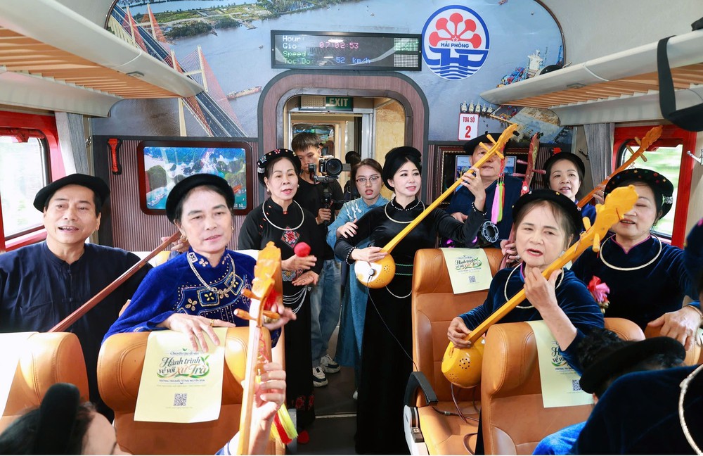 Khai trương Chuyến tàu Di sản Hà Nội - Thái Nguyên - Ảnh 8.