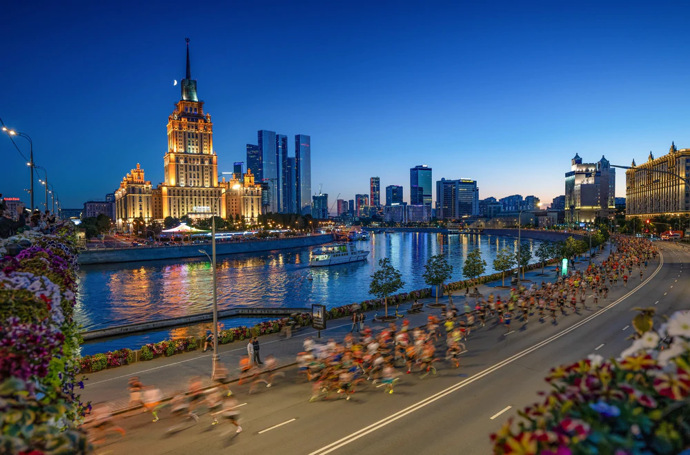 Khám phá vẻ đẹp thủ đô nước Nga dưới ánh đèn đêm - Ảnh 4. Khám phá vẻ đẹp thủ đô nước Nga dưới ánh đèn đêm - Ảnh 4.