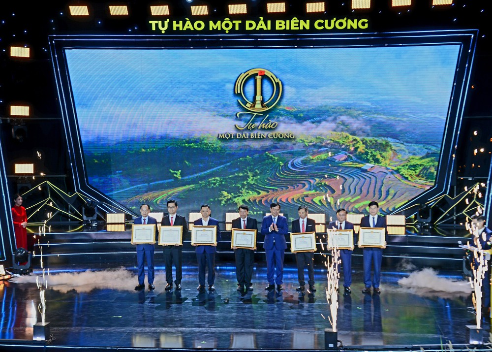 Tôn vinh giá trị văn hóa, khẳng định chủ quyền biên giới quốc gia - Ảnh 3. Tôn vinh giá trị văn hóa, khẳng định chủ quyền biên giới quốc gia - Ảnh 3.