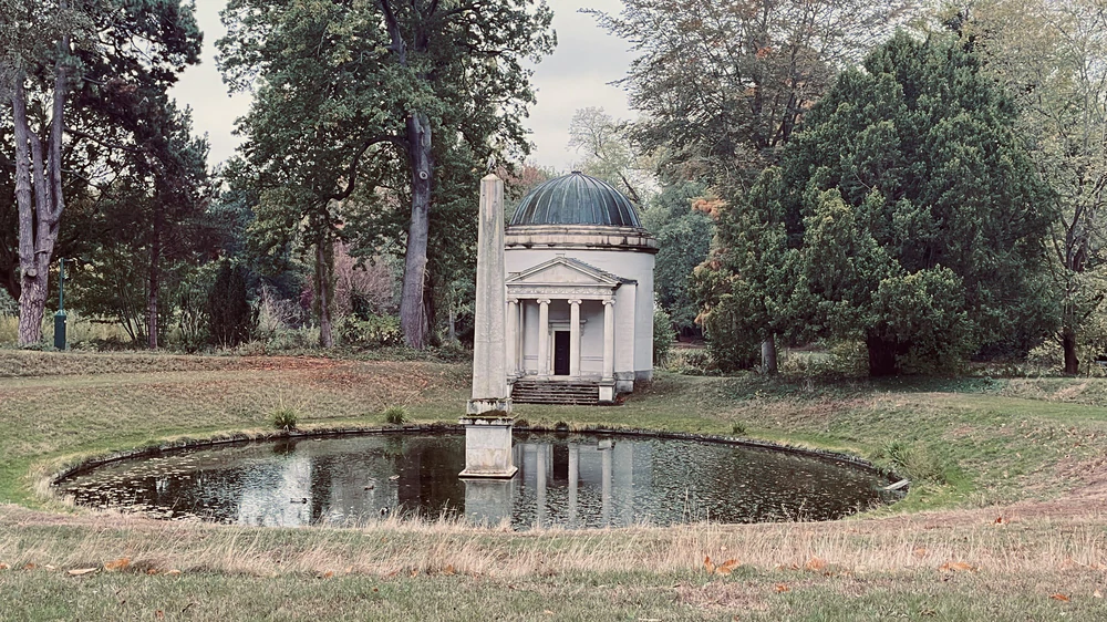 Ba thế kỷ lắng đọng trong vườn cổ Chiswick House ở London - Ảnh 4.