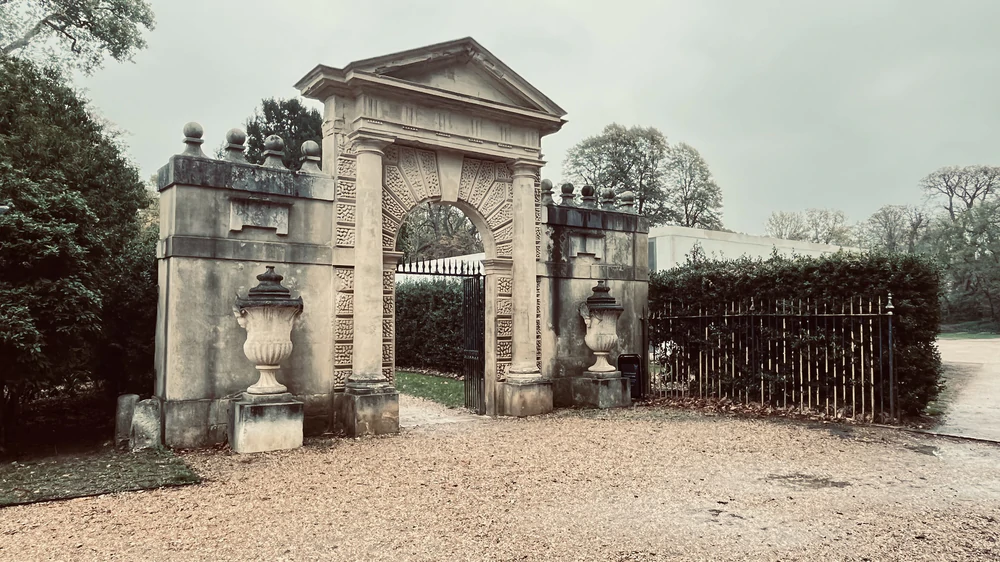 Ba thế kỷ lắng đọng trong vườn cổ Chiswick House ở London - Ảnh 1.