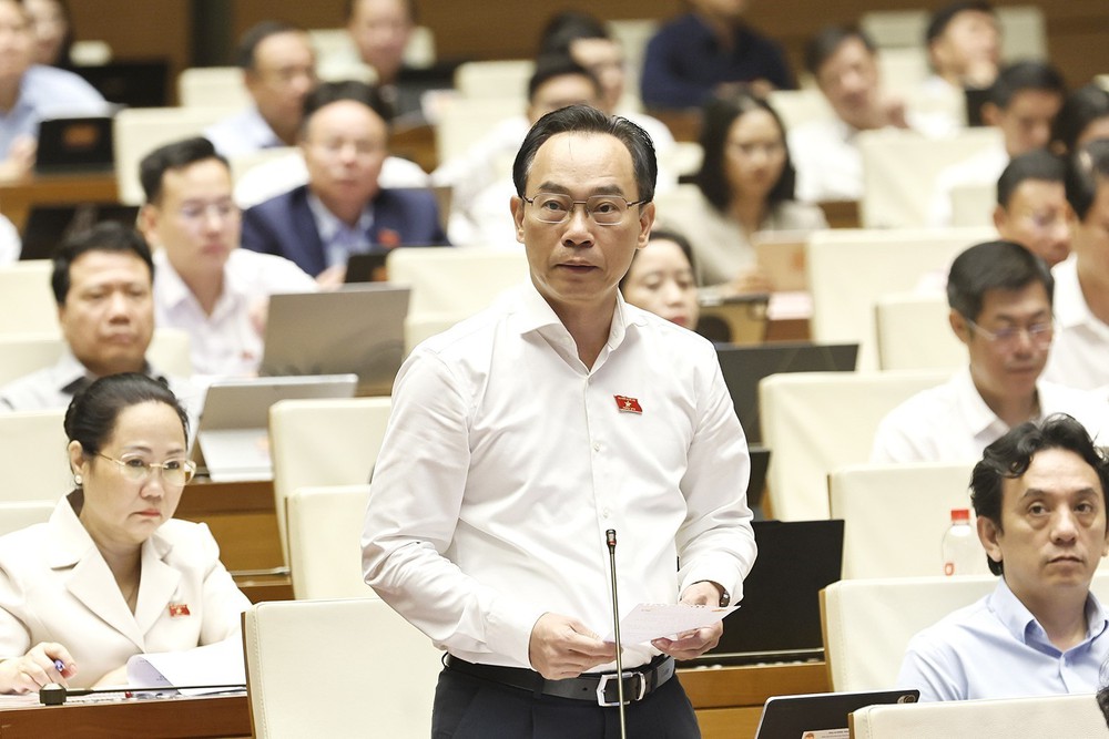 Kỳ họp thứ 2, Quốc hội khóa XVI: Bộ trưởng làm rõ 6 nhóm vấn đề trọng tâm của ngành Giáo dục - Ảnh 1. Kỳ họp thứ 2, Quốc hội khóa XVI: Bộ trưởng làm rõ 6 nhóm vấn đề trọng tâm của ngành Giáo dục - Ảnh 1.