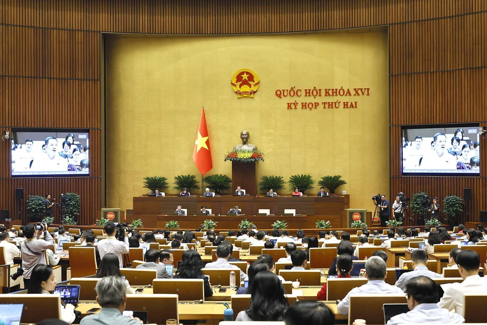 Kỳ họp thứ 2, Quốc hội khóa XVI: Bộ trưởng làm rõ 6 nhóm vấn đề trọng tâm của ngành Giáo dục - Ảnh 2. Kỳ họp thứ 2, Quốc hội khóa XVI: Bộ trưởng làm rõ 6 nhóm vấn đề trọng tâm của ngành Giáo dục - Ảnh 2.