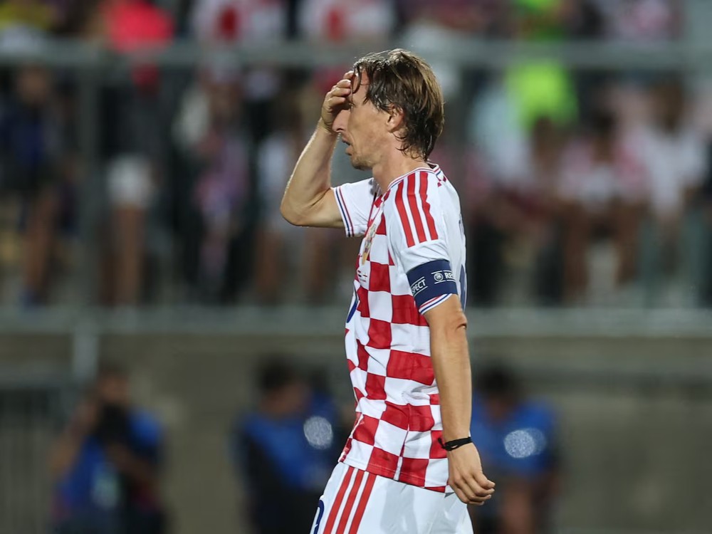 Khi Modric cũng cảm thấy xấu hổ - Ảnh 1.