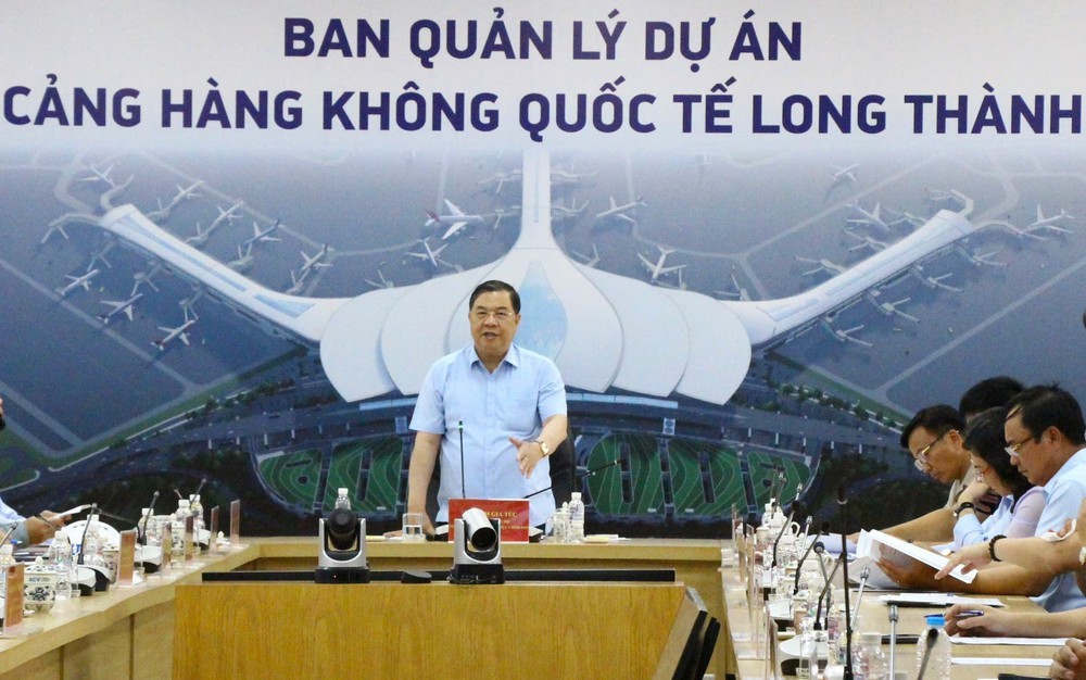 Phó Thủ tướng Thường trực Chính phủ Phạm Gia Túc: Đảm bảo an toàn khi khai thác sân bay Long Thành - Ảnh 1. Phó Thủ tướng Thường trực Chính phủ Phạm Gia Túc: Đảm bảo an toàn khi khai thác sân bay Long Thành - Ảnh 1.