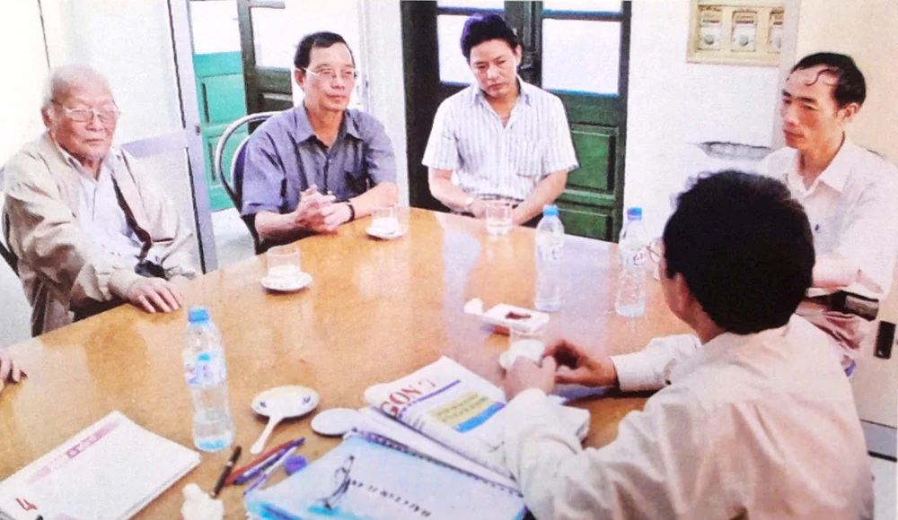 Nhà thơ Bằng Việt với Hà Nội (kỳ 2): Bề dày văn hóa qua khảo cứu - Ảnh 1.