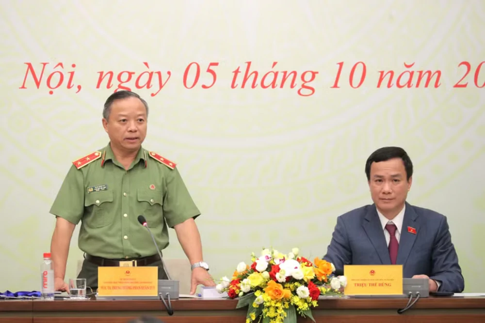 Hơn 200 đại biểu tham dự hội thảo khoa học quốc gia về phát huy giá trị văn hóa Việt Nam - Ảnh 1.