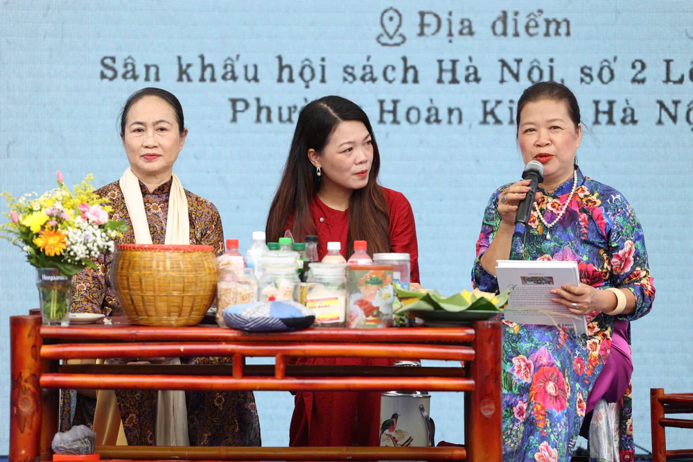 Hương vị phố cổ Hà Nội: Cuộc gặp của những người yêu và muốn giữ hồn phố - Ảnh 6.