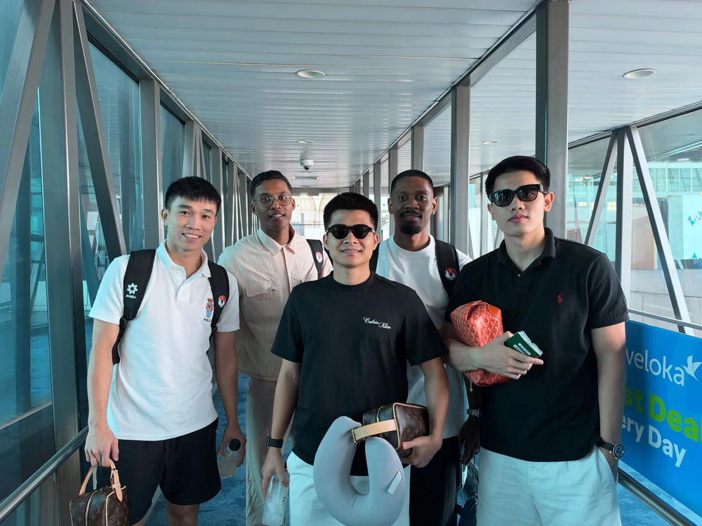Đội tuyển Việt Nam chia tay nhau ngay tại Indonesia - Ảnh 1. Đội tuyển Việt Nam chia tay nhau ngay tại Indonesia - Ảnh 1.