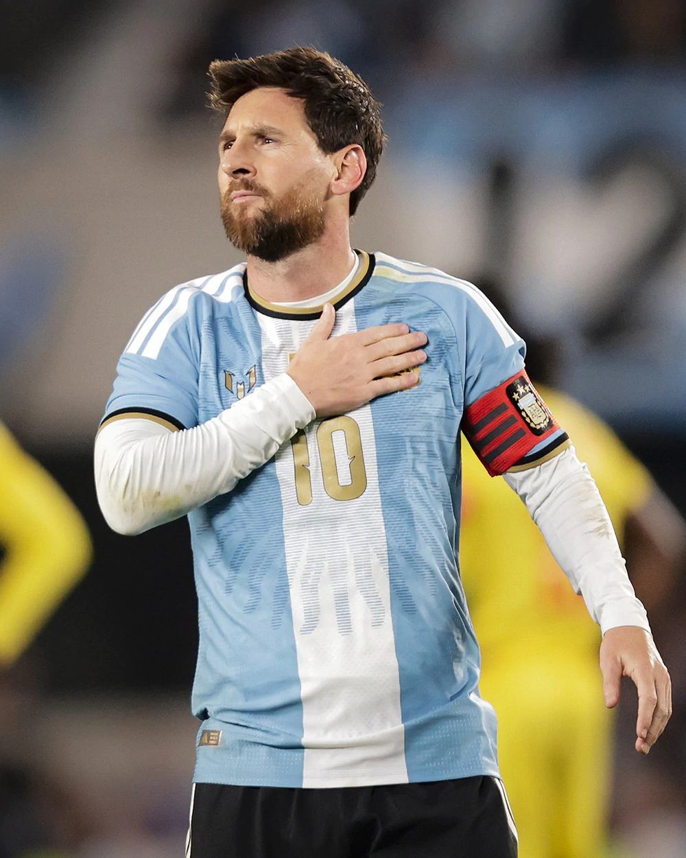 Chùm ảnh: Messi bật khóc & những khoảnh khắc cuối cùng khép lại hành trình 21 năm cùng ĐT Argentina - Ảnh 3. Chùm ảnh: Messi bật khóc & những khoảnh khắc cuối cùng khép lại hành trình 21 năm cùng ĐT Argentina - Ảnh 3.