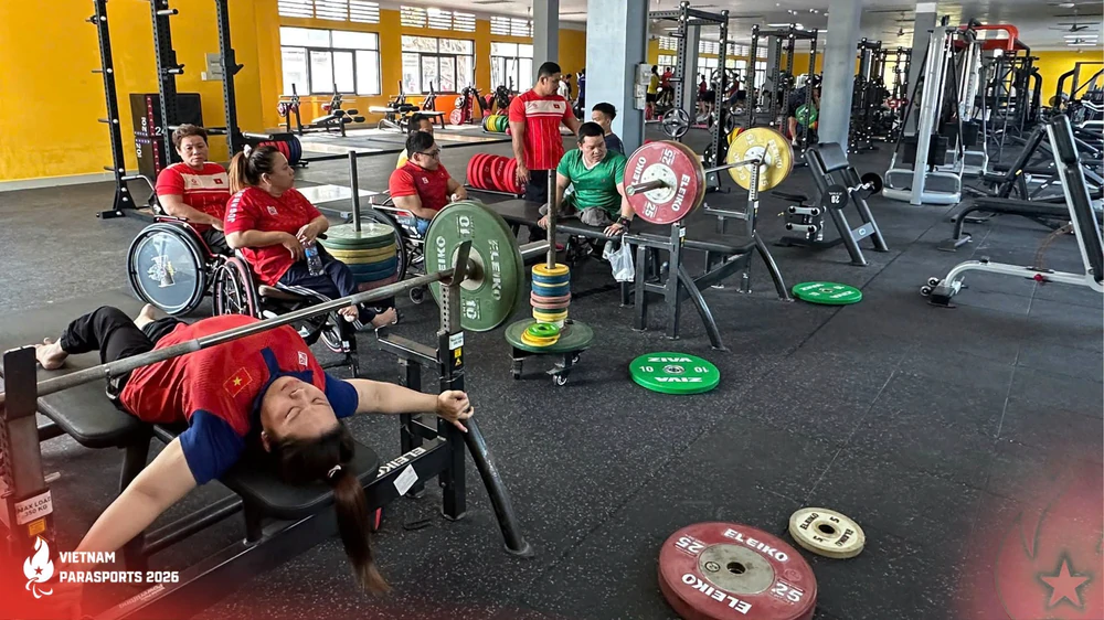 Tin nóng thể thao tối 7/10: Xuân Son chạy đua với thời gian cho FIFA Days; Án phạt nào cho Ronaldo? - Ảnh 2. Tin nóng thể thao tối 7/10: Xuân Son chạy đua với thời gian cho FIFA Days; Án phạt nào cho Ronaldo? - Ảnh 2.