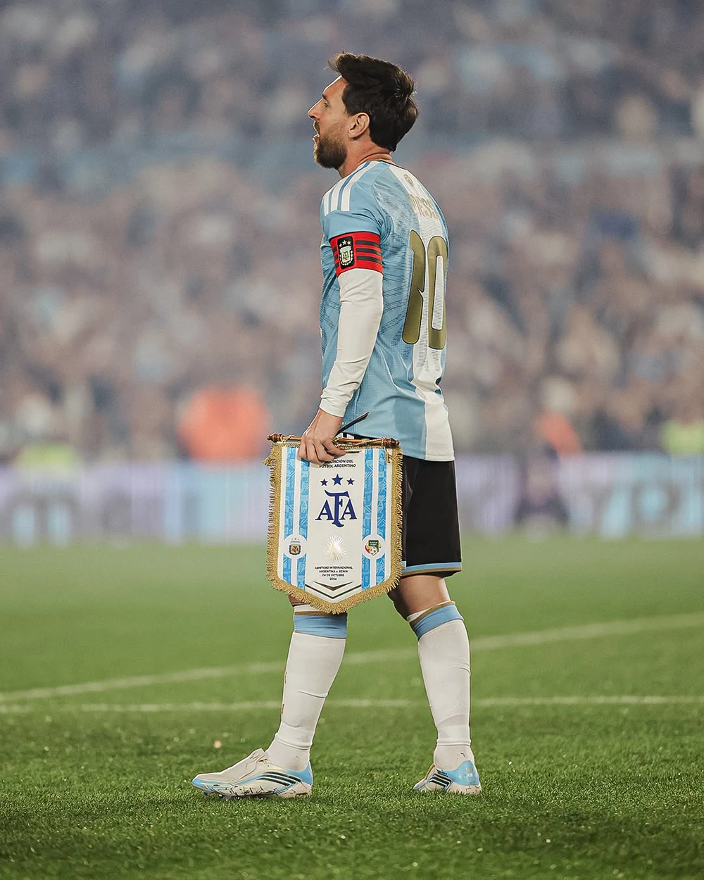 Chùm ảnh: Messi bật khóc & những khoảnh khắc cuối cùng khép lại hành trình 21 năm cùng ĐT Argentina - Ảnh 4. Chùm ảnh: Messi bật khóc & những khoảnh khắc cuối cùng khép lại hành trình 21 năm cùng ĐT Argentina - Ảnh 4.