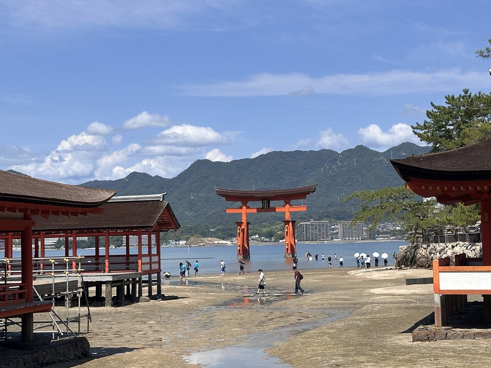 Miyajima - Nơi núi, biển và tín ngưỡng giao hòa - Ảnh 4. Miyajima - Nơi núi, biển và tín ngưỡng giao hòa - Ảnh 4.