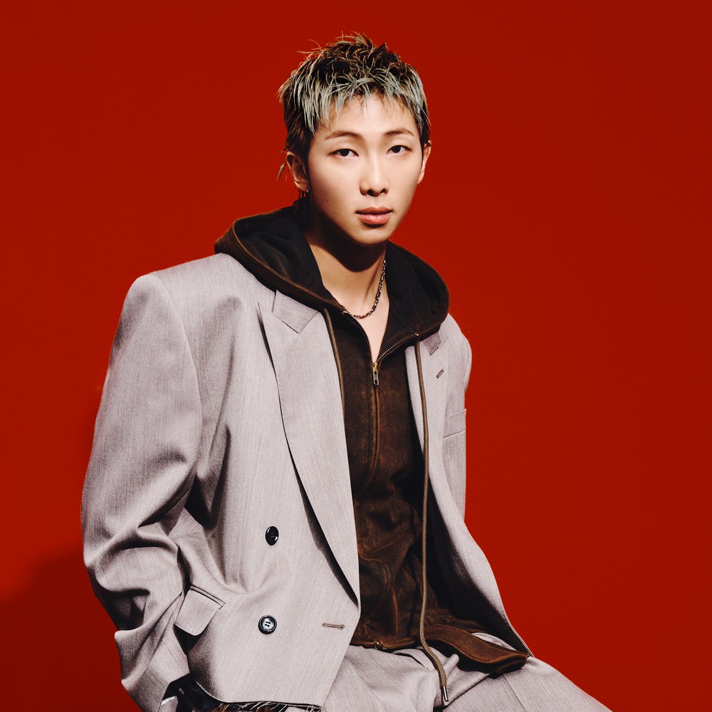 Ca khúc "Swim" của BTS: Hãy cứ bơi hết mình - Ảnh 4. Ca khúc "Swim" của BTS: Hãy cứ bơi hết mình - Ảnh 4.