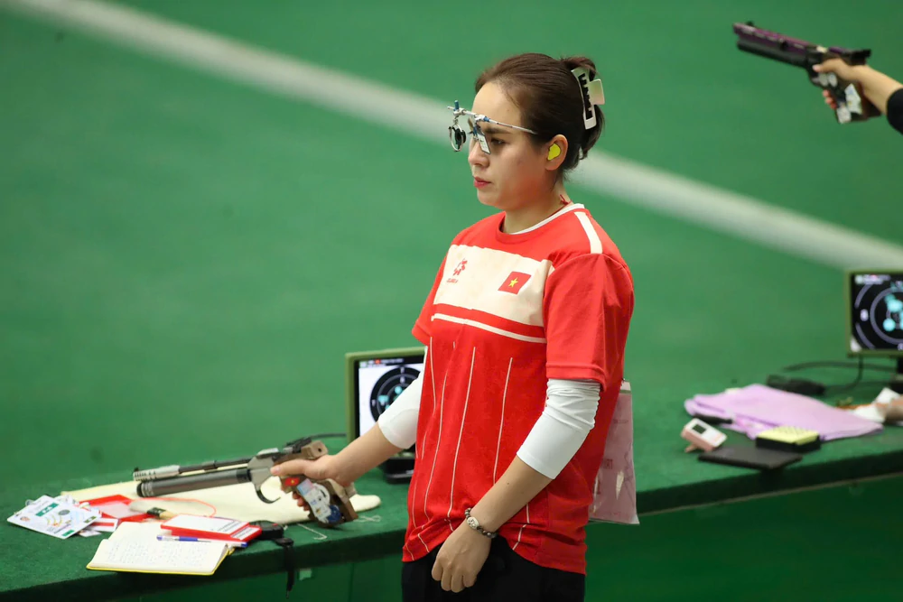 Giải vô địch tay súng xuất sắc quốc gia 2026: Trịnh Thu Vinh, Phí Thanh Thảo giành huy chương - Ảnh 1.