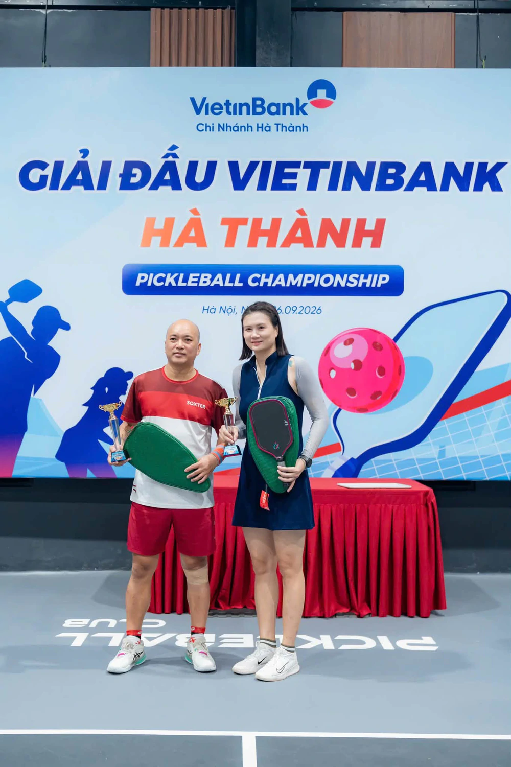 Hoa khôi bóng chuyền Kim Huệ giành chức vô địch đặc biệt ở tuổi 44 - Ảnh 2.