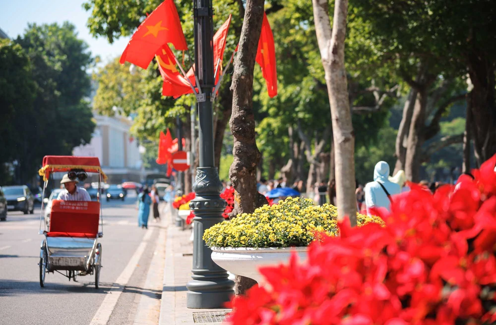 Bí thư Thành ủy, Trưởng Đoàn đại biểu Quốc hội thành phố Hà Nội, Trần Đức Thắng: Hà Nội từ mùa Thu giải phóng đến tầm nhìn trăm năm - Ảnh 3.