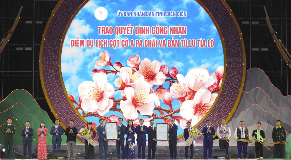 Khai mạc Ngày hội Văn hóa dân tộc Mông lần thứ IV năm 2026 - Ảnh 4. Khai mạc Ngày hội Văn hóa dân tộc Mông lần thứ IV năm 2026 - Ảnh 4.