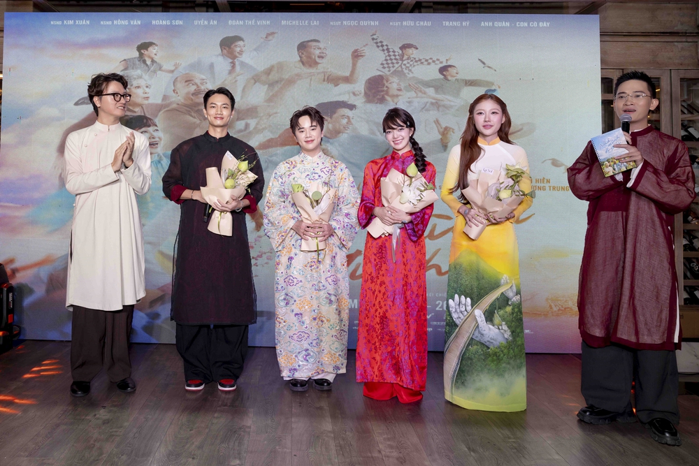 Uyển Ân tăng cân, khóc hết sức khi đóng "Nhà mình đi thôi" - Ảnh 1.