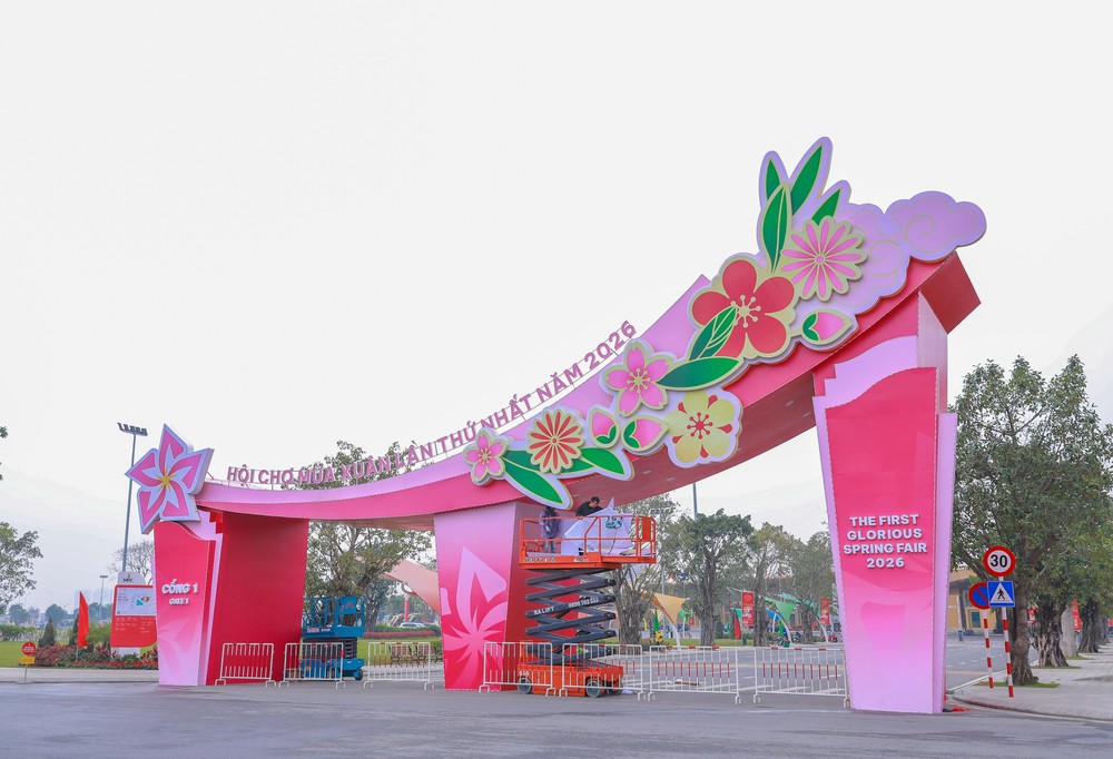 Hội chợ Mùa Xuân 2026: Hoàn thiện những khâu cuối cùng trước giờ tổng duyệt - Ảnh 1.