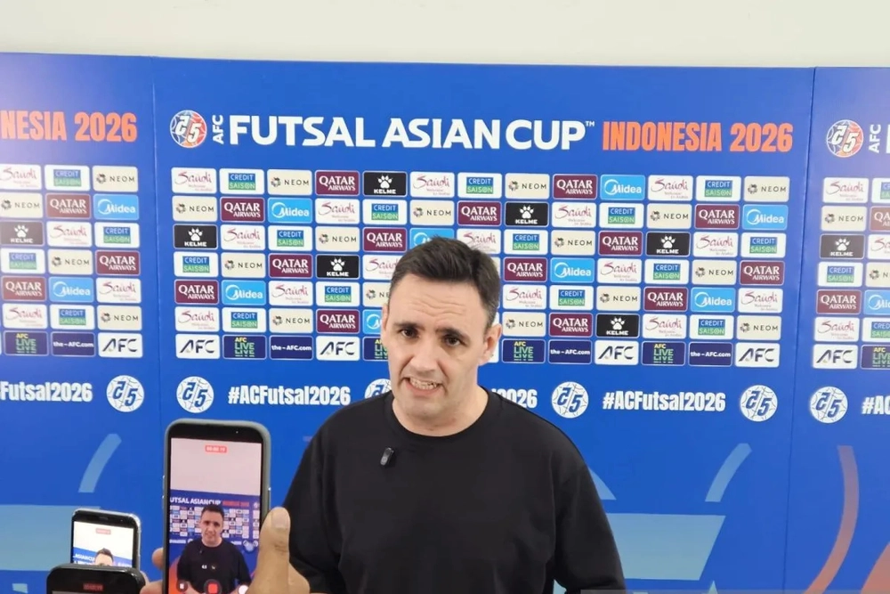 VCK futsal châu Á 2026: Gặp đội tuyển Việt Nam, HLV Indonesia muốn làm nên lịch sử - Ảnh 1. VCK futsal châu Á 2026: Gặp đội tuyển Việt Nam, HLV Indonesia muốn làm nên lịch sử - Ảnh 1.