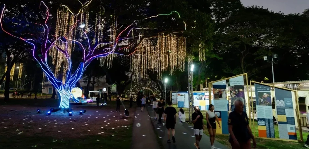 Thái Lan thúc đẩy du lịch đêm, đưa nghệ thuật địa phương vươn tầm quốc tế - Ảnh 1. Thái Lan thúc đẩy du lịch đêm, đưa nghệ thuật địa phương vươn tầm quốc tế - Ảnh 1.