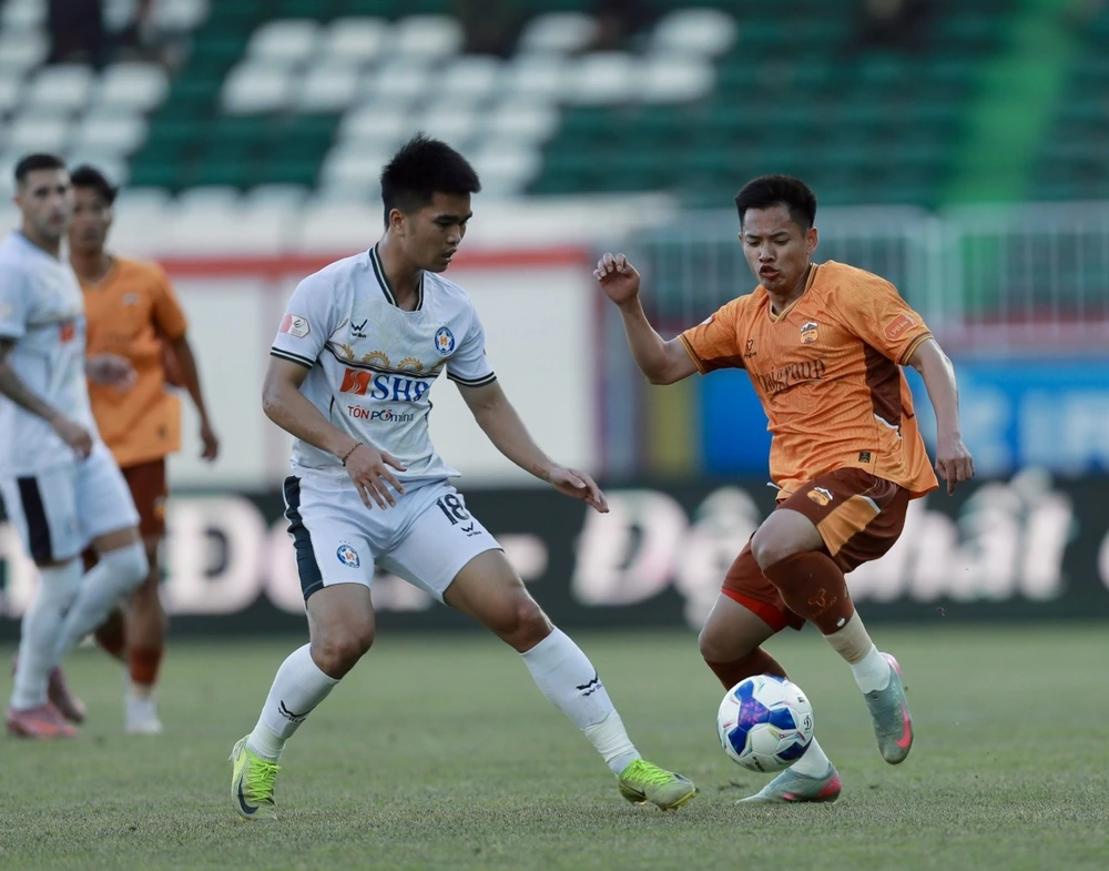 Ngoại binh giúp HAGL giành chiến thắng trong trận 'chung kết ngược' ở V-League - Ảnh 1. Ngoại binh giúp HAGL giành chiến thắng trong trận 'chung kết ngược' ở V-League - Ảnh 1.