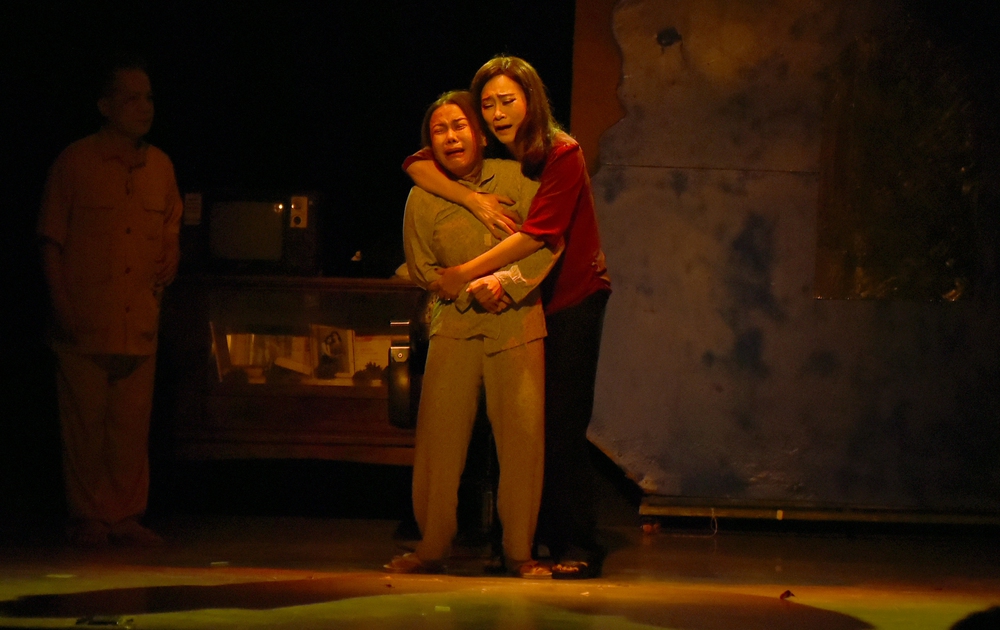 Vẹn nguyên một giá trị sống với "Con gái chị Hằng" - Ảnh 4.