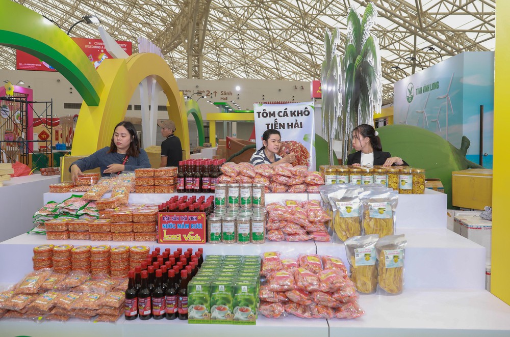 Hội chợ Mùa Xuân: Mở rộng thị trường cho doanh nghiệp tư nhân, hộ kinh doanh - Ảnh 2. Hội chợ Mùa Xuân: Mở rộng thị trường cho doanh nghiệp tư nhân, hộ kinh doanh - Ảnh 2.